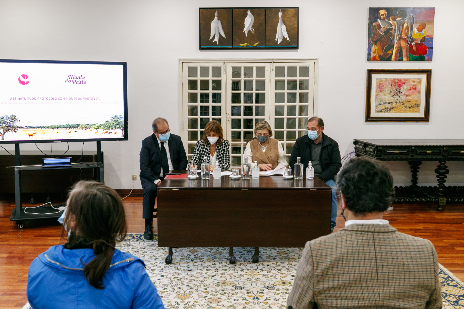 Monde do Pasto - Monte do Pasto is developing an innovative project
of sustainable meat production in partnership with the Portuguese
Universities of Évora and Minho